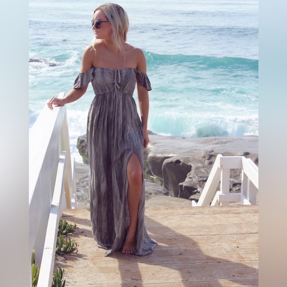 Dress Forum Maxi Dress